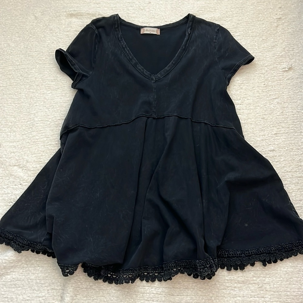 Altar’d State Black Flowy V-neck Top M